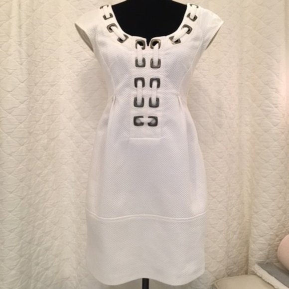 🌟Host Pick🌟NANETTE LEPORE textured white dress - Picture 1 of 3